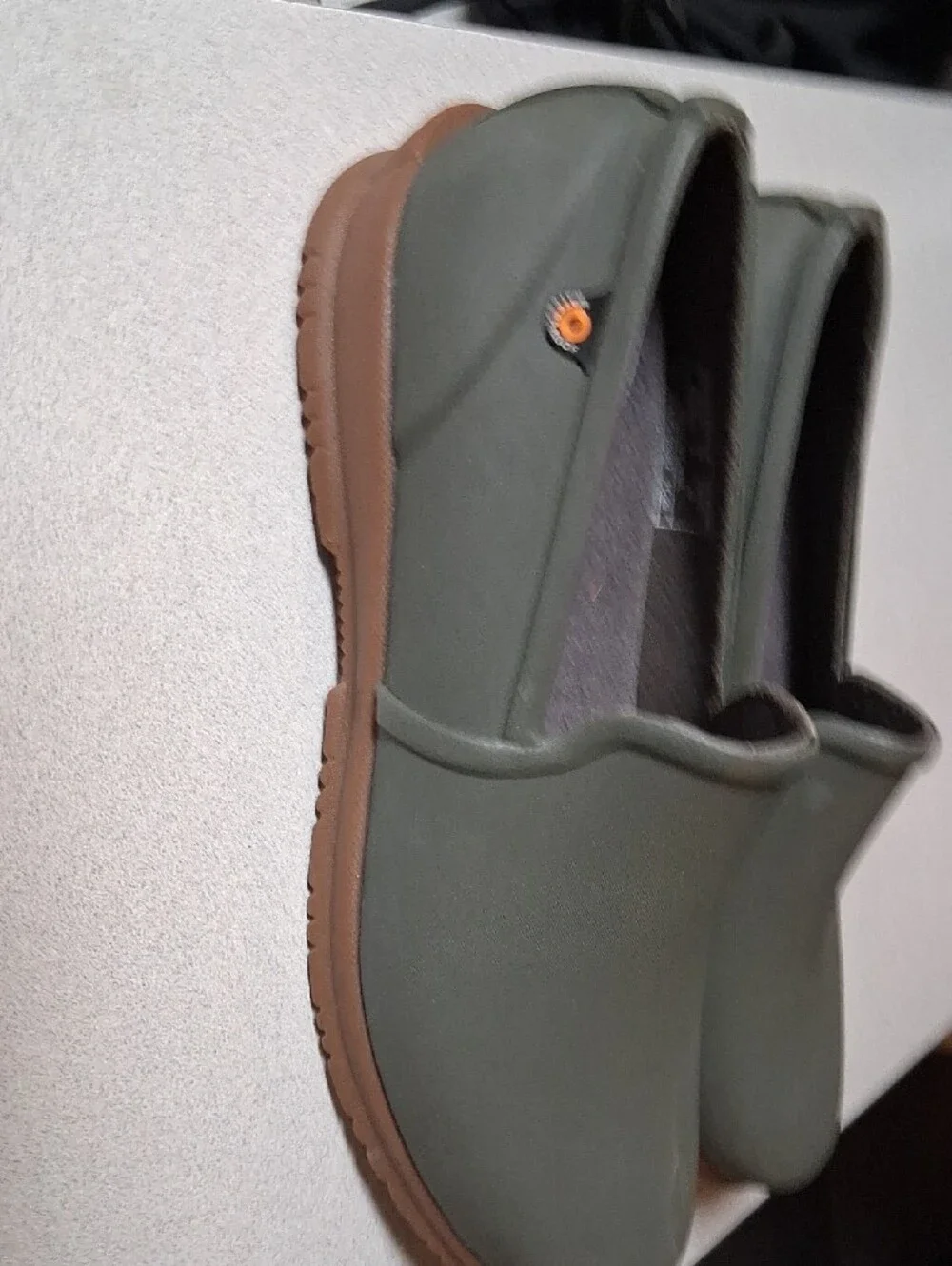 NWOT WOMENS BOGS SWEETPEA IN  OLIVE GREEN SIZE 9 WATERPROOF SLIP ON SHOE